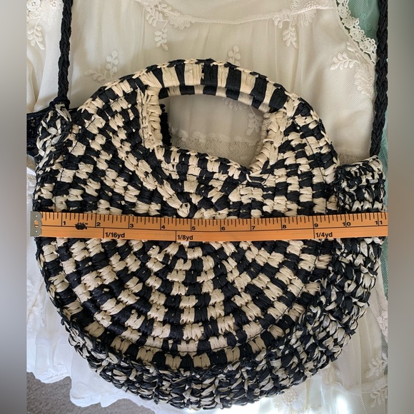 Lucky Brand purse - Picture 3 of 4